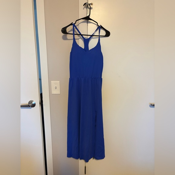 HALARA Dresses & Skirts - Halara Everyday Midi Chill Dress-La Land Size Large NWT